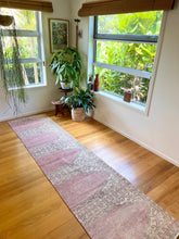 Load image into Gallery viewer, Vintage Turkish Runner