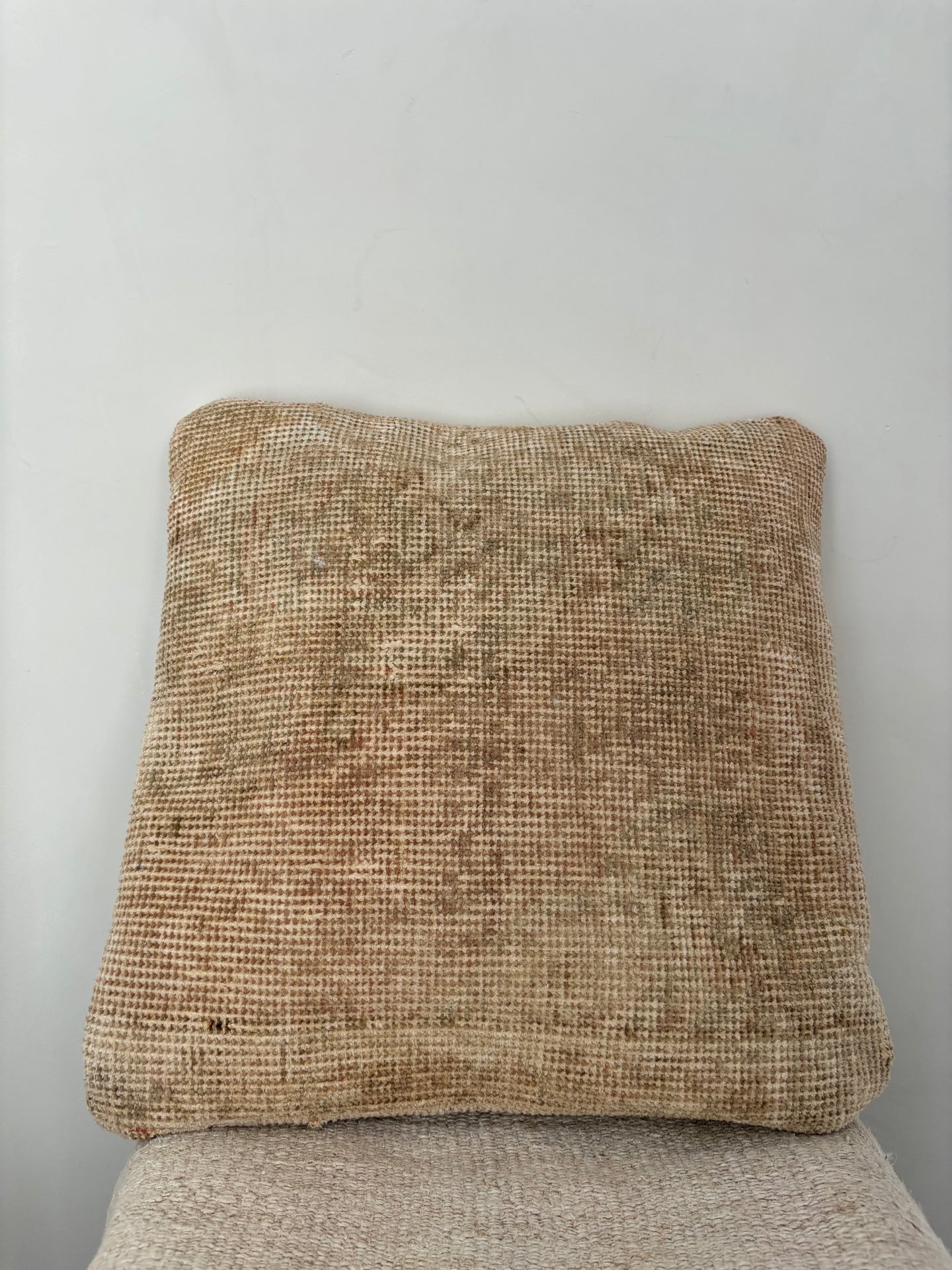 Vintage Carpet Cushion Cover - 40x40cm