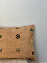 Load image into Gallery viewer, Kilim Cushion Cover - 60x40cm
