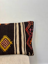 Load image into Gallery viewer, Kilim Cushion Cover - 60x40cm
