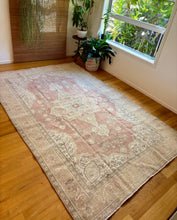 Load image into Gallery viewer, Vintage Area Rug

