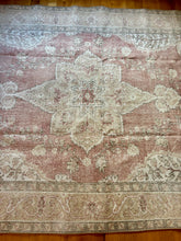 Load image into Gallery viewer, Vintage Area Rug
