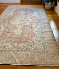 Load image into Gallery viewer, Vintage Area Rug
