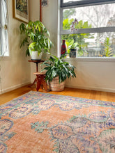 Load image into Gallery viewer, Vintage Area Rug
