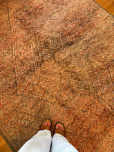 Load image into Gallery viewer, Vintage Moroccan Rug
