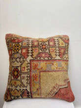 Load image into Gallery viewer, Vintage Carpet Cushion Cover - 45x45cm
