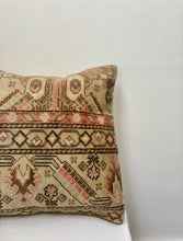 Load image into Gallery viewer, Vintage Carpet Cushion Cover - 45x45cm
