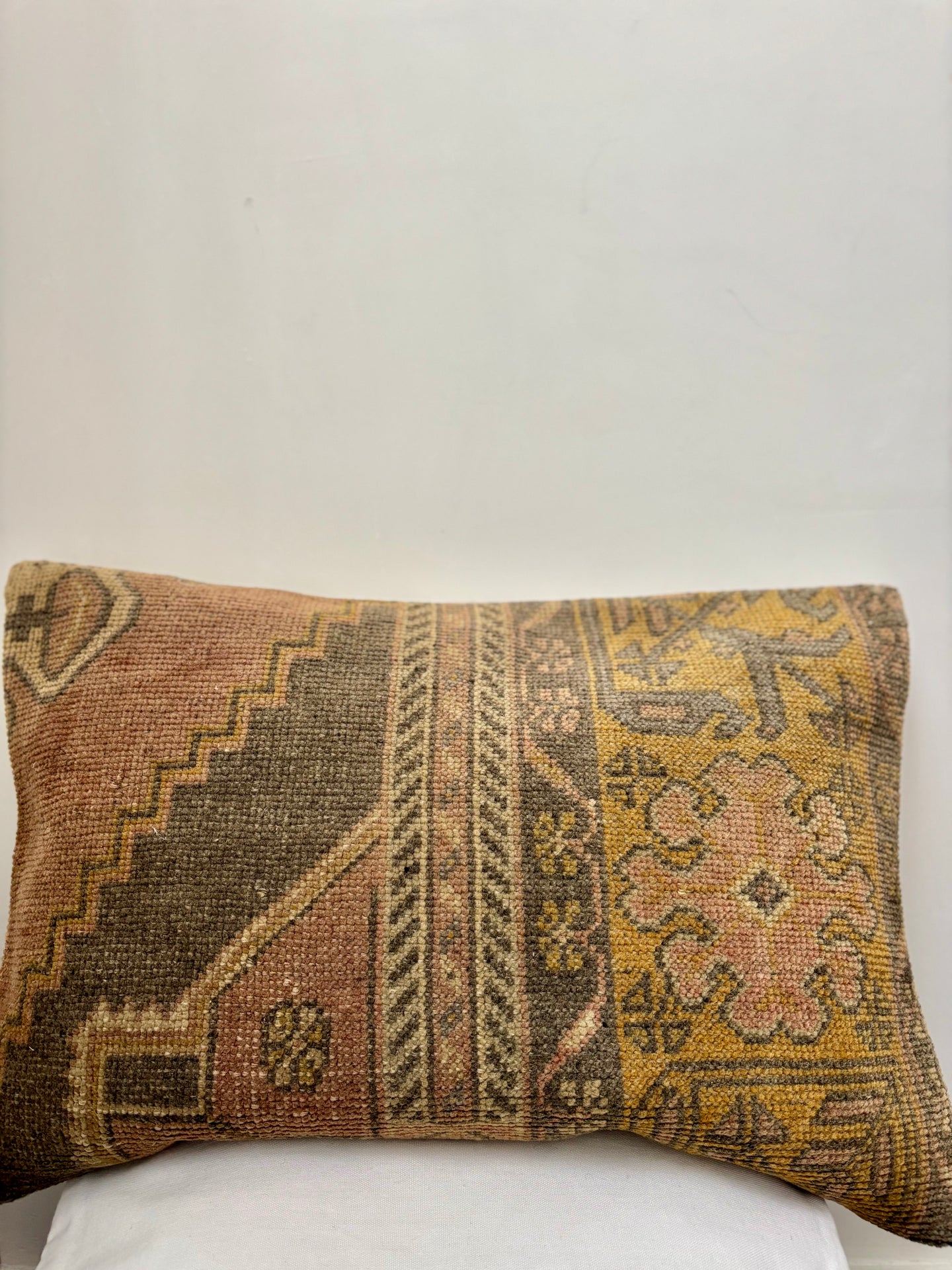 Vintage Carpet Cushion Cover - 60x40cm