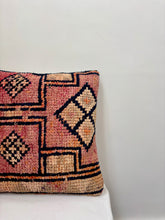 Load image into Gallery viewer, Vintage Carpet Cushion Cover - 40x40cm
