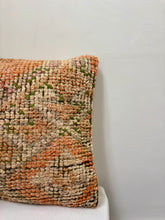 Load image into Gallery viewer, Vintage Carpet Cushion Cover - 40x40cm
