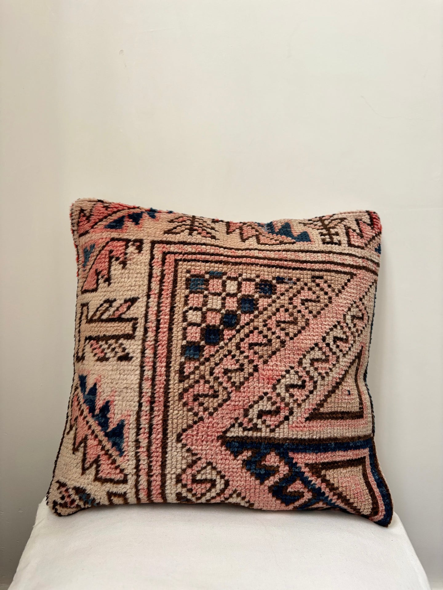 Vintage Carpet Cushion Cover - 40x40cm