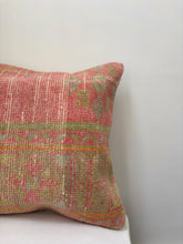 Load image into Gallery viewer, Vintage Carpet Cushion Cover - 45x45cm
