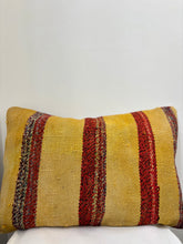 Load image into Gallery viewer, Kilim Cushion Cover - 60x40cm
