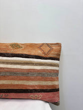 Load image into Gallery viewer, Kilim Cushion Cover - 60x40cm
